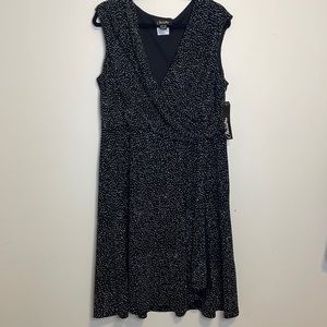 NWT  Nueva Sparkling Sleeveless Black Dress Size 16